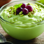 Pistachio Pudding Recipe with Grapes – A Creamy Delight